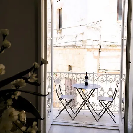 Palazzo 922 - Eleganza Nel Cuore Della Citta' Bianca